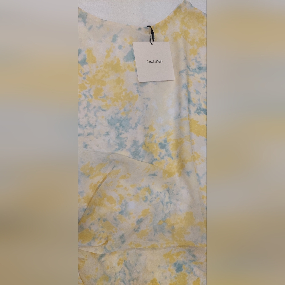 Calvin Klein Yellow and Gray Patterned Blouse - Picture 8 of 10